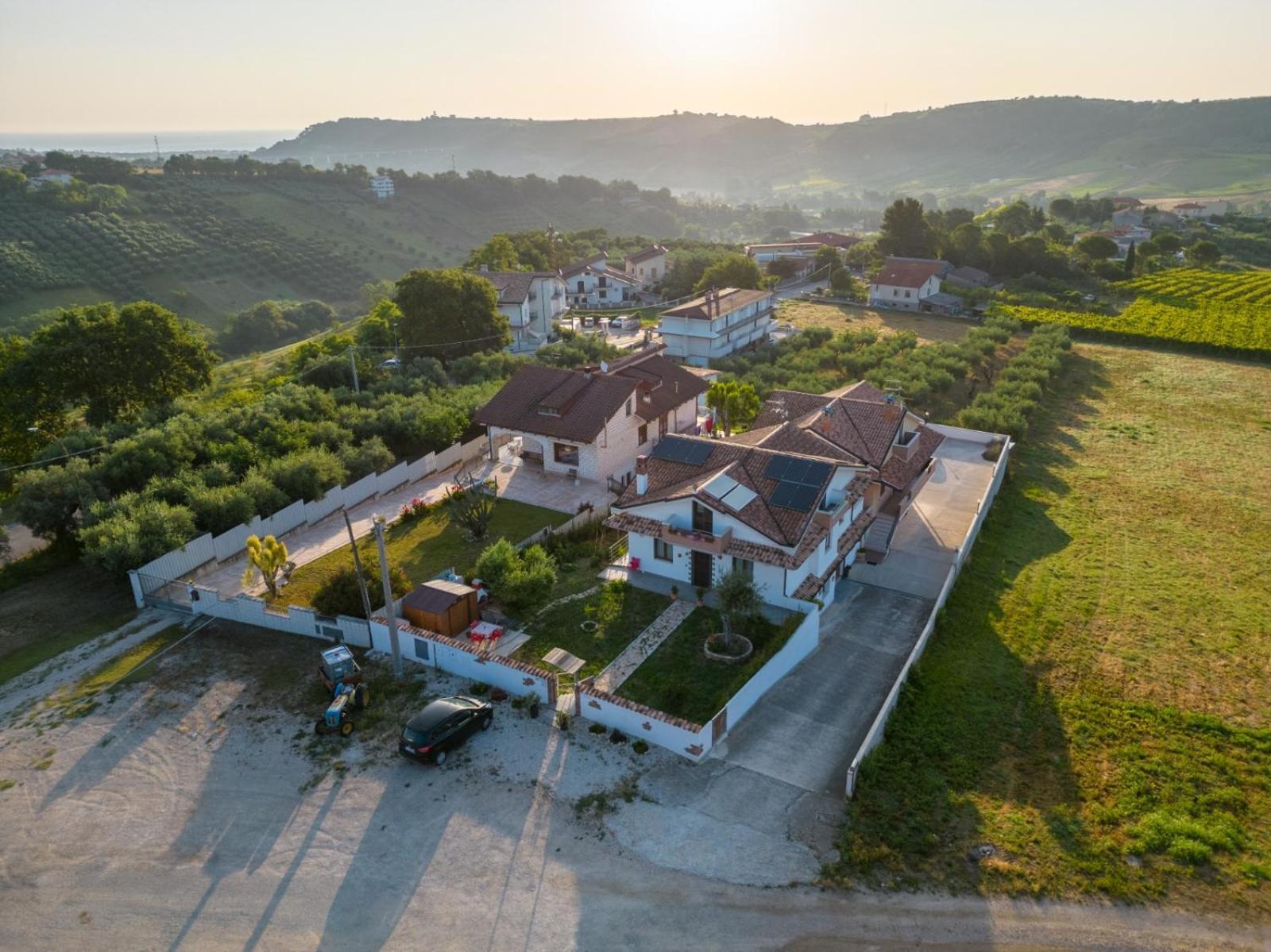 Villa Mastro Oleario 5 Dal Mare 30 Dai Monti Torrevecchia Teatina Buitenkant foto